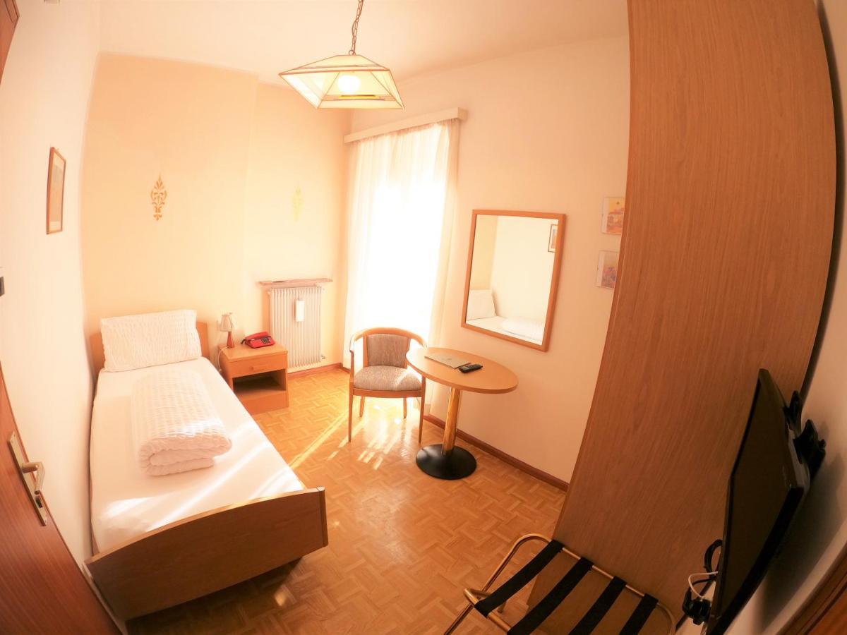 Albergo Alla Torre Siegler Im Thurm Merano Kültér fotó